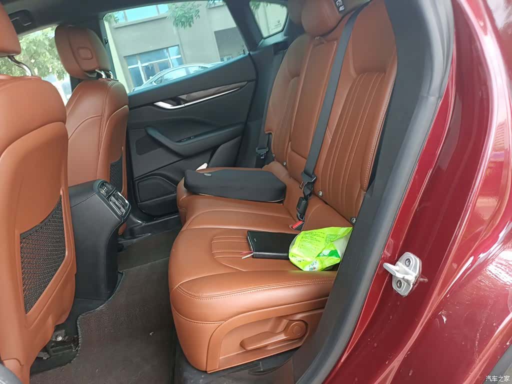 Maserati Levante, 2018 15