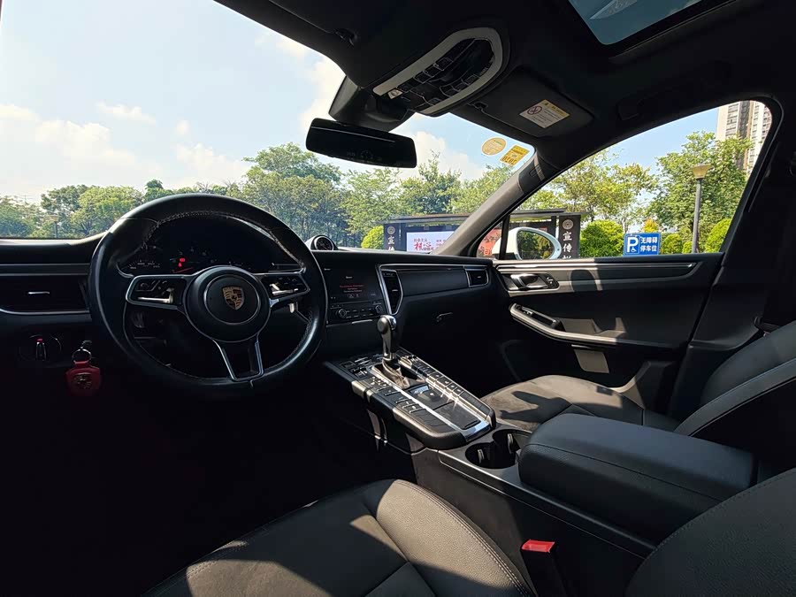 Porsche Macan 2016, фото 13