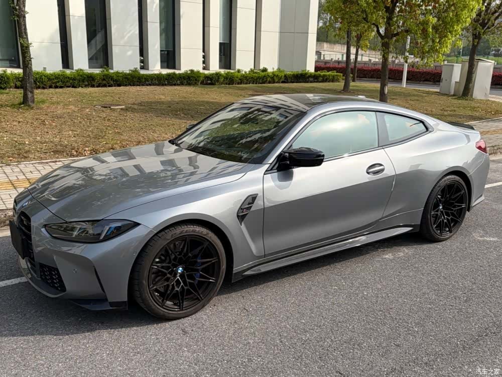 BMW M4, 2025 2