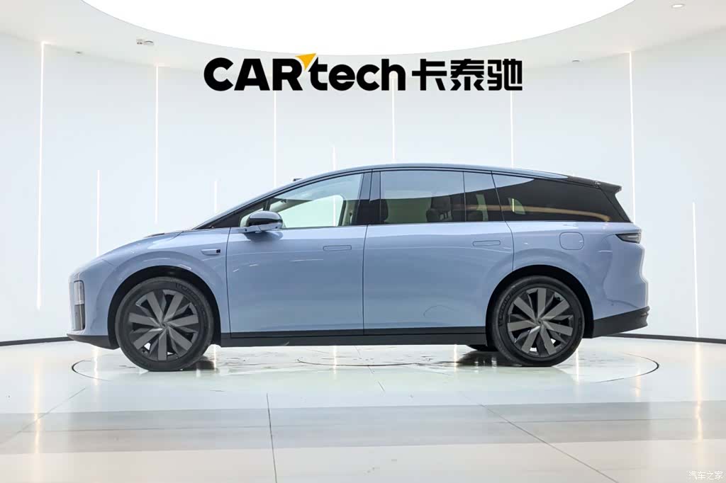 Li Auto i8, 2025 8