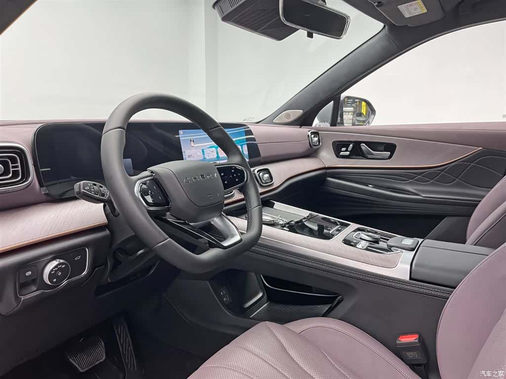Chery Tiggo 9, 2026 15
