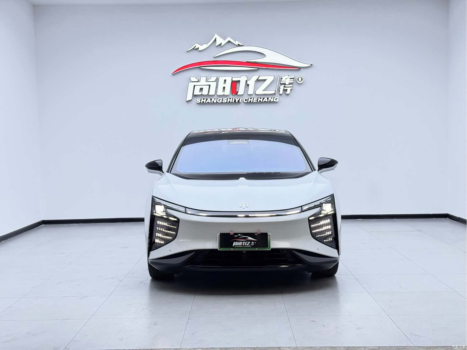HiPhi X, 2024 2