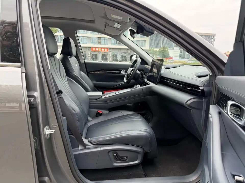 Geely Galaxy Galaxy E5