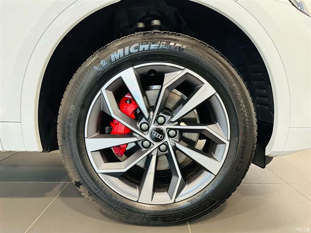 Audi Q5L, 2024 15