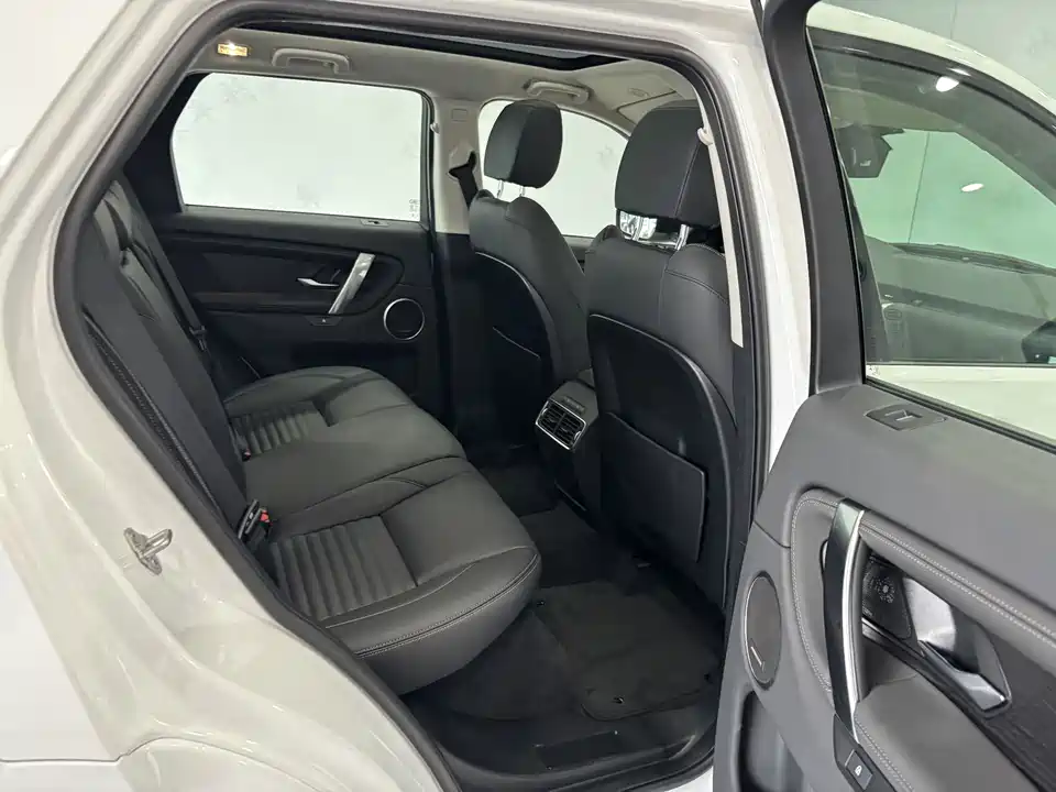 Land Rover Discover sports