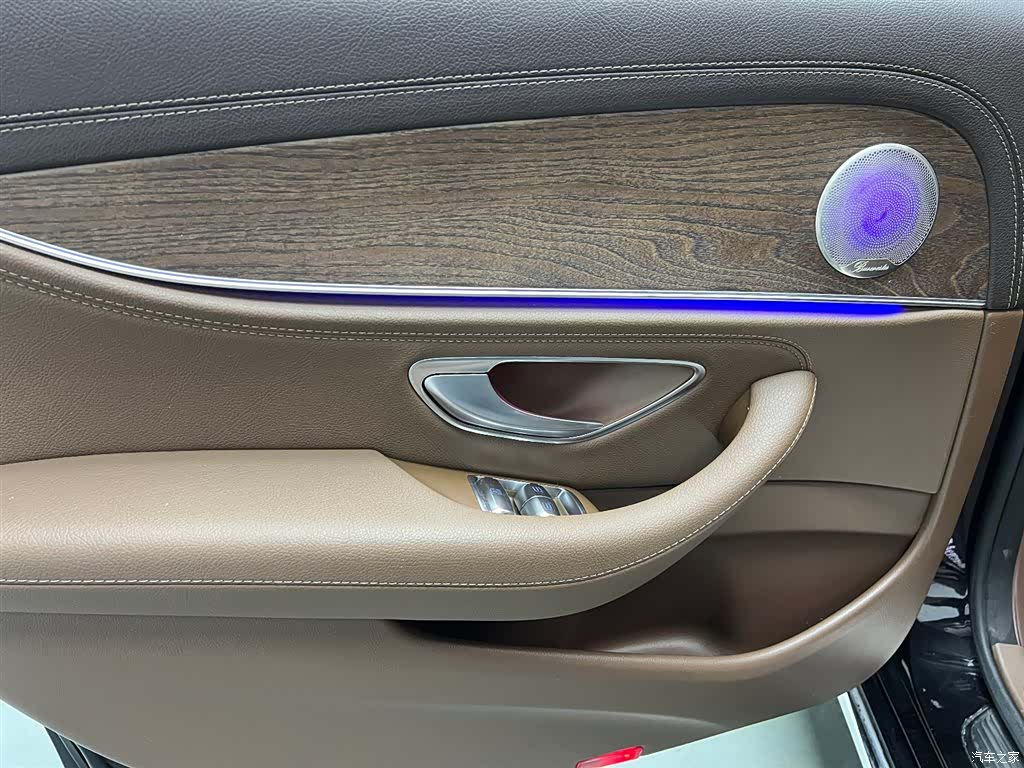 Mercedes-Benz E-Class, 2018 16
