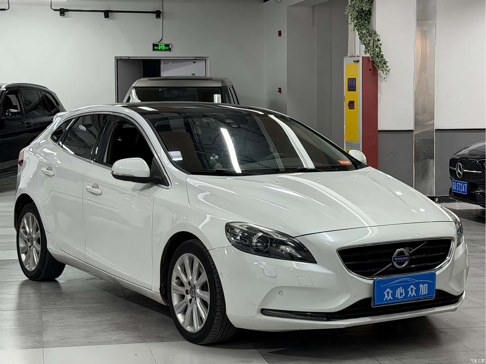 Volvo V40, 2016 3