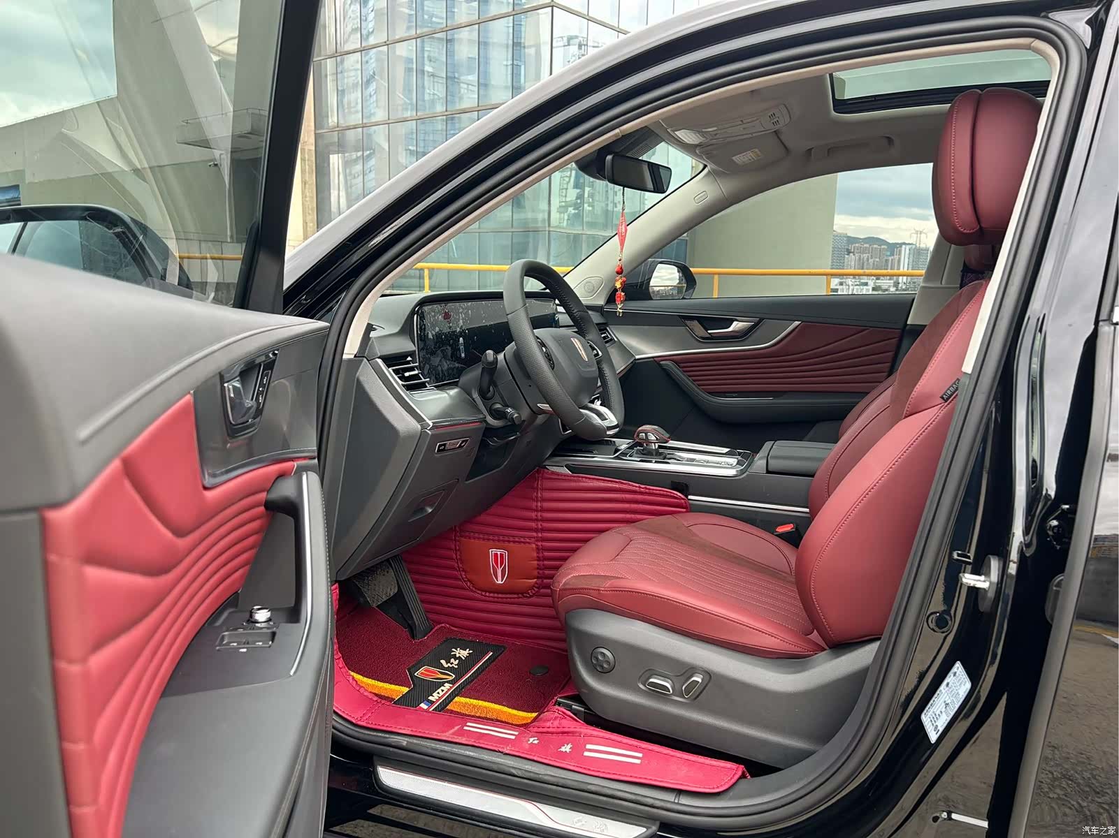 Hongqi HS5, 2024 4