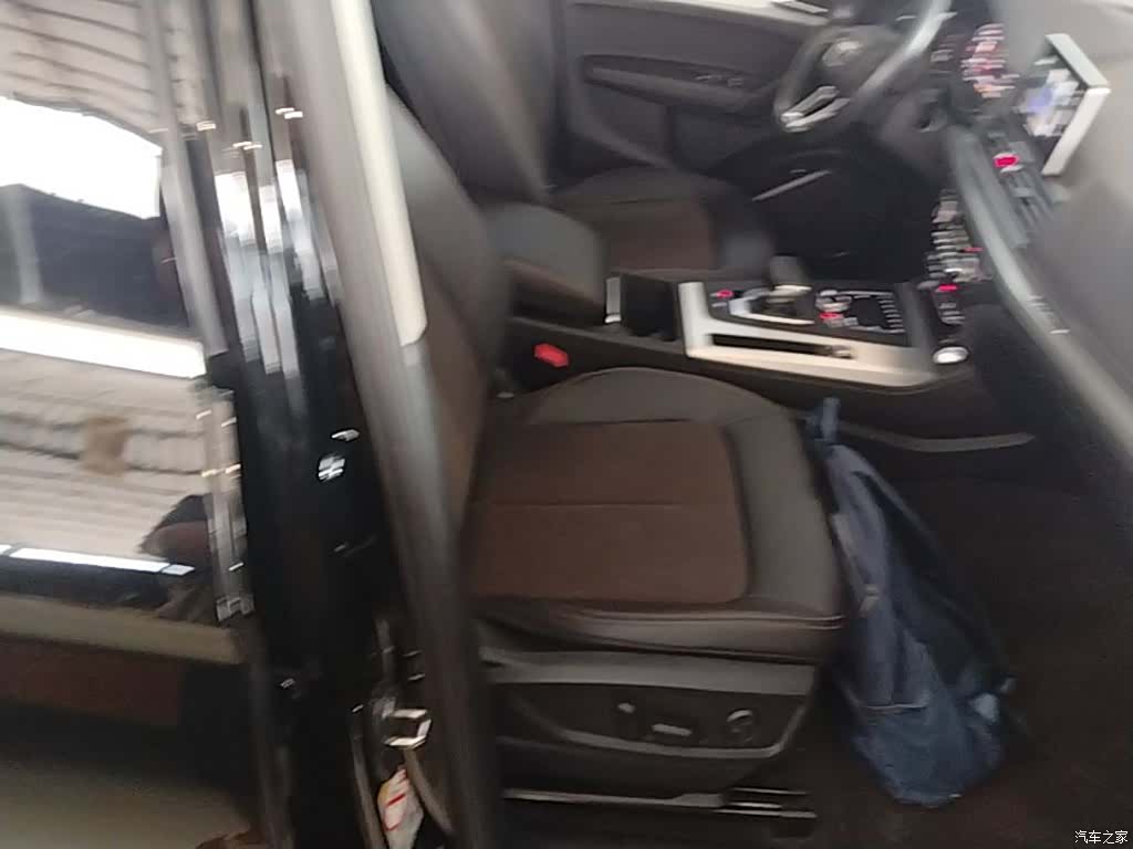 Audi Q5L, 2019 25
