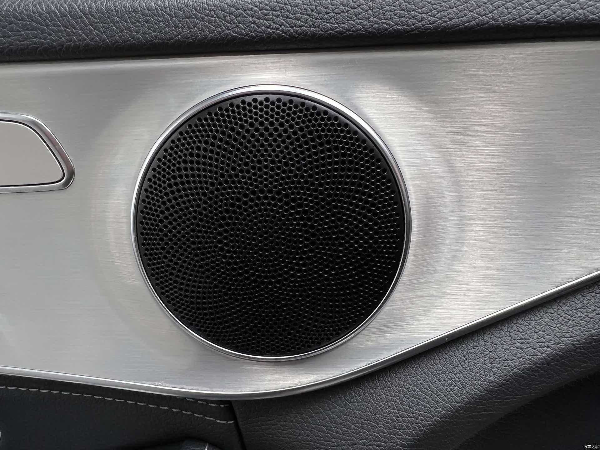 Mercedes-Benz C-Class, 2016 39