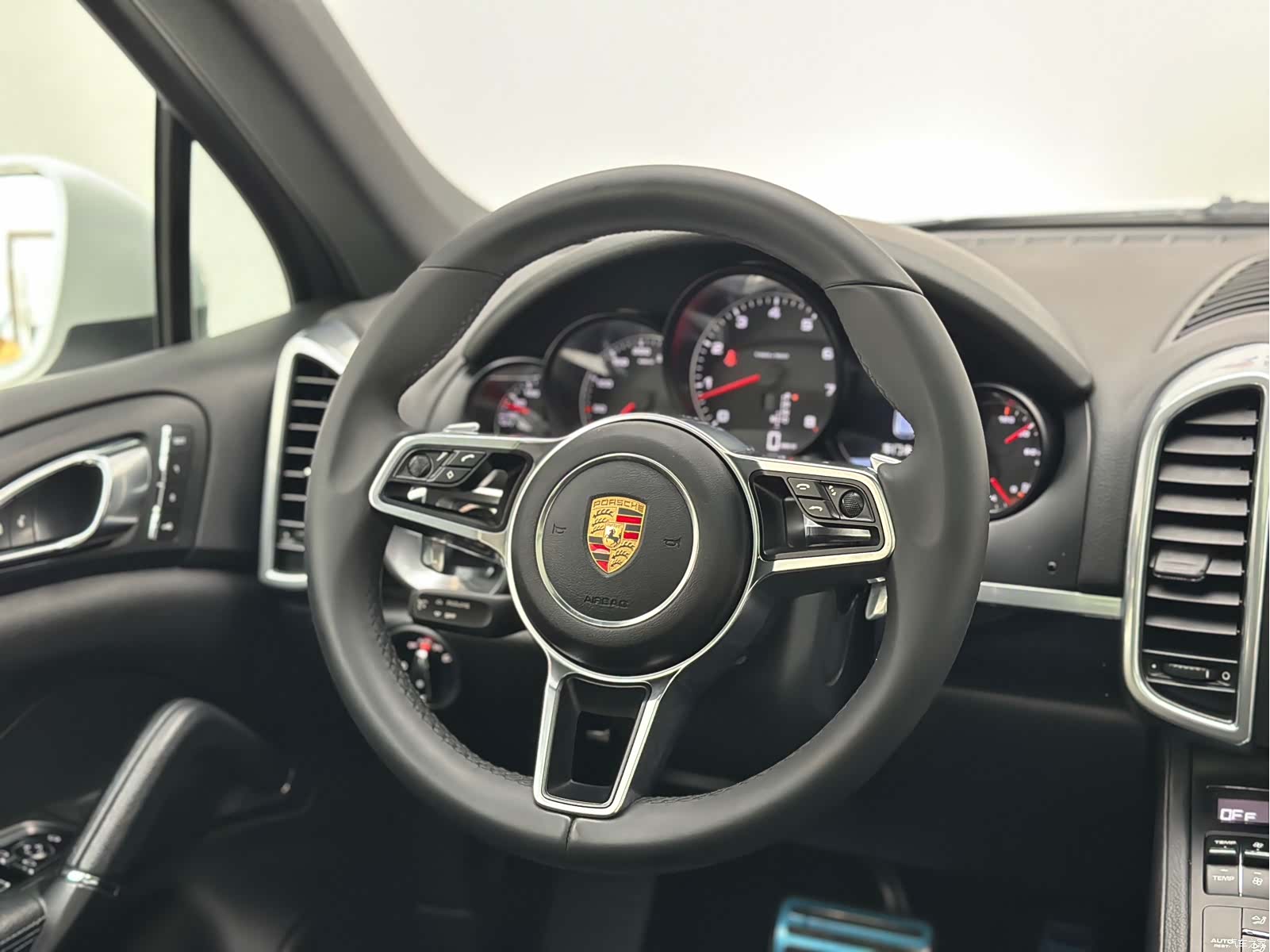 Porsche Cayenne, 2015 33