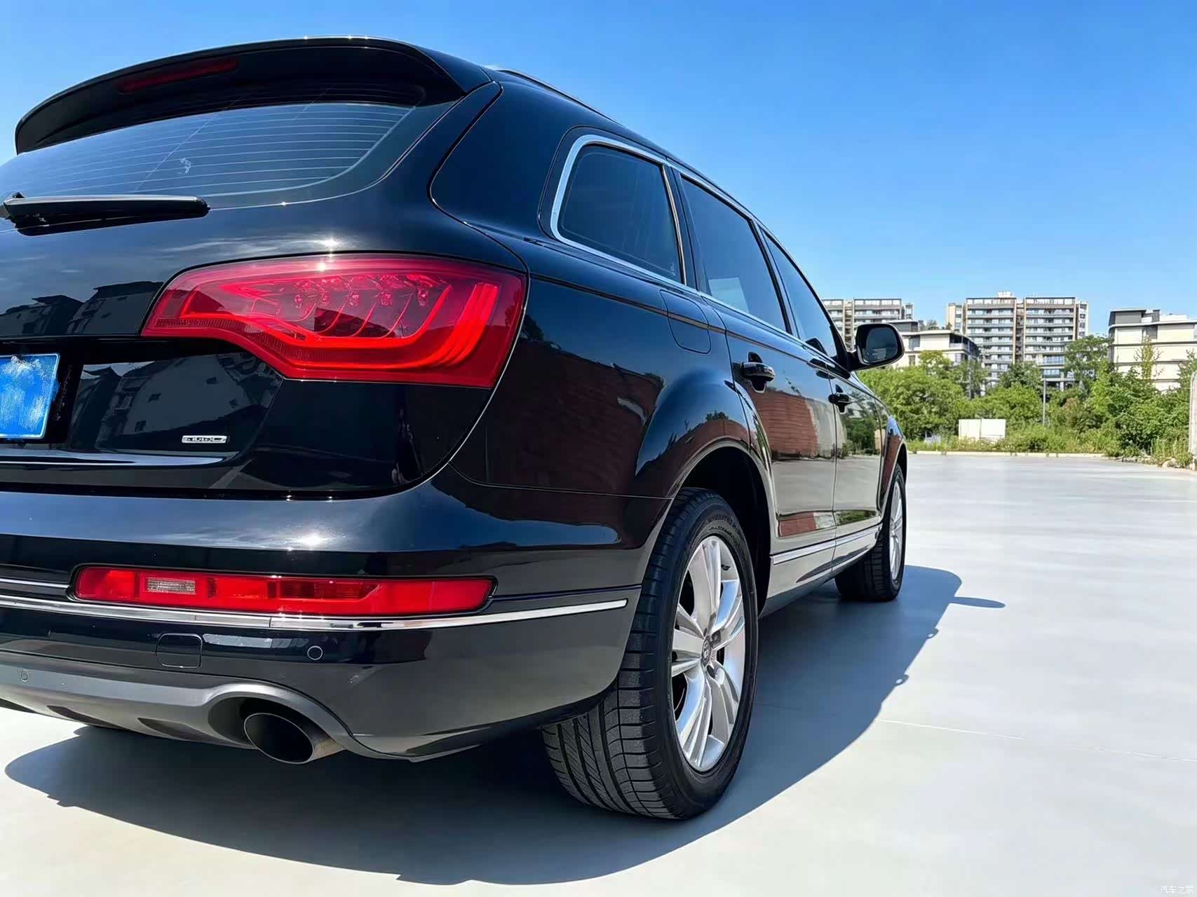 Audi Q7, 2011 8