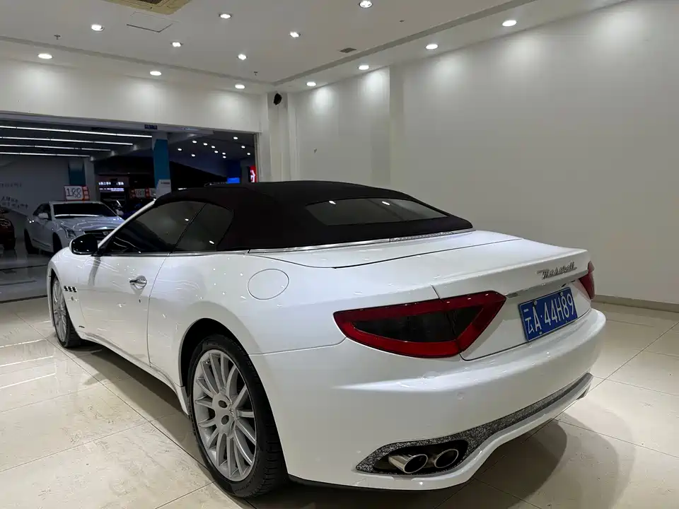 Maserati GranCabrio