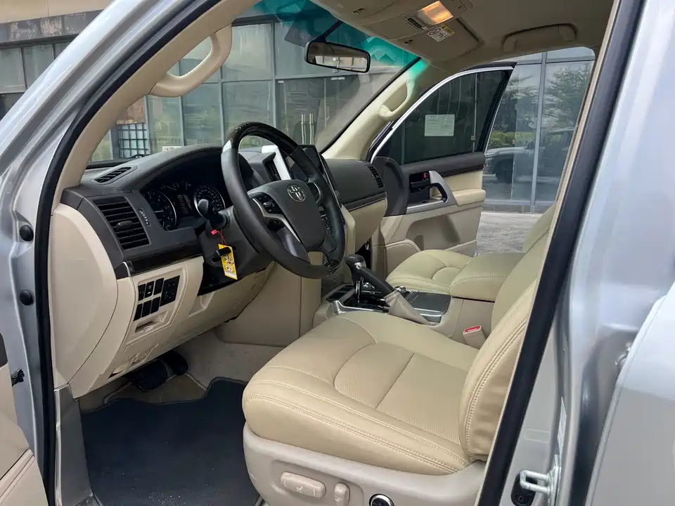 Toyota Land Cruiser Toyota Land Cruiser