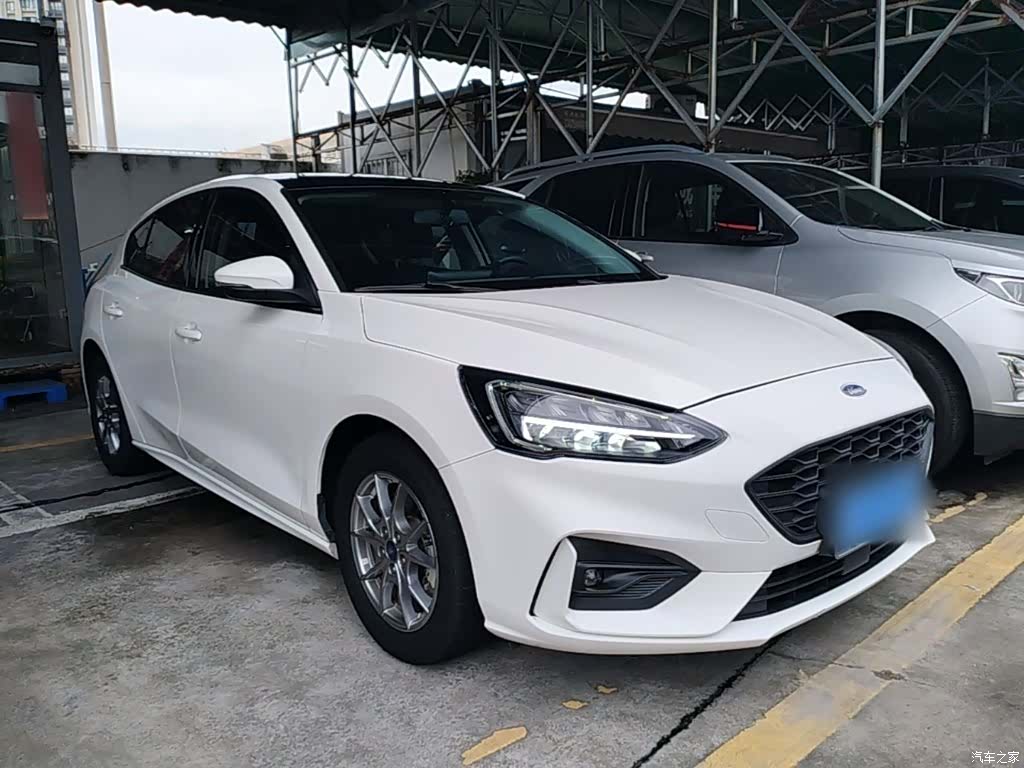 Ford Focus, 2021 4