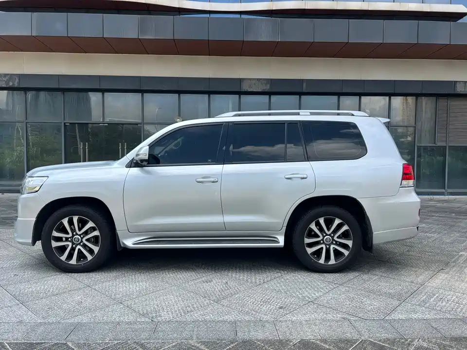 Toyota Land Cruiser Toyota Land Cruiser