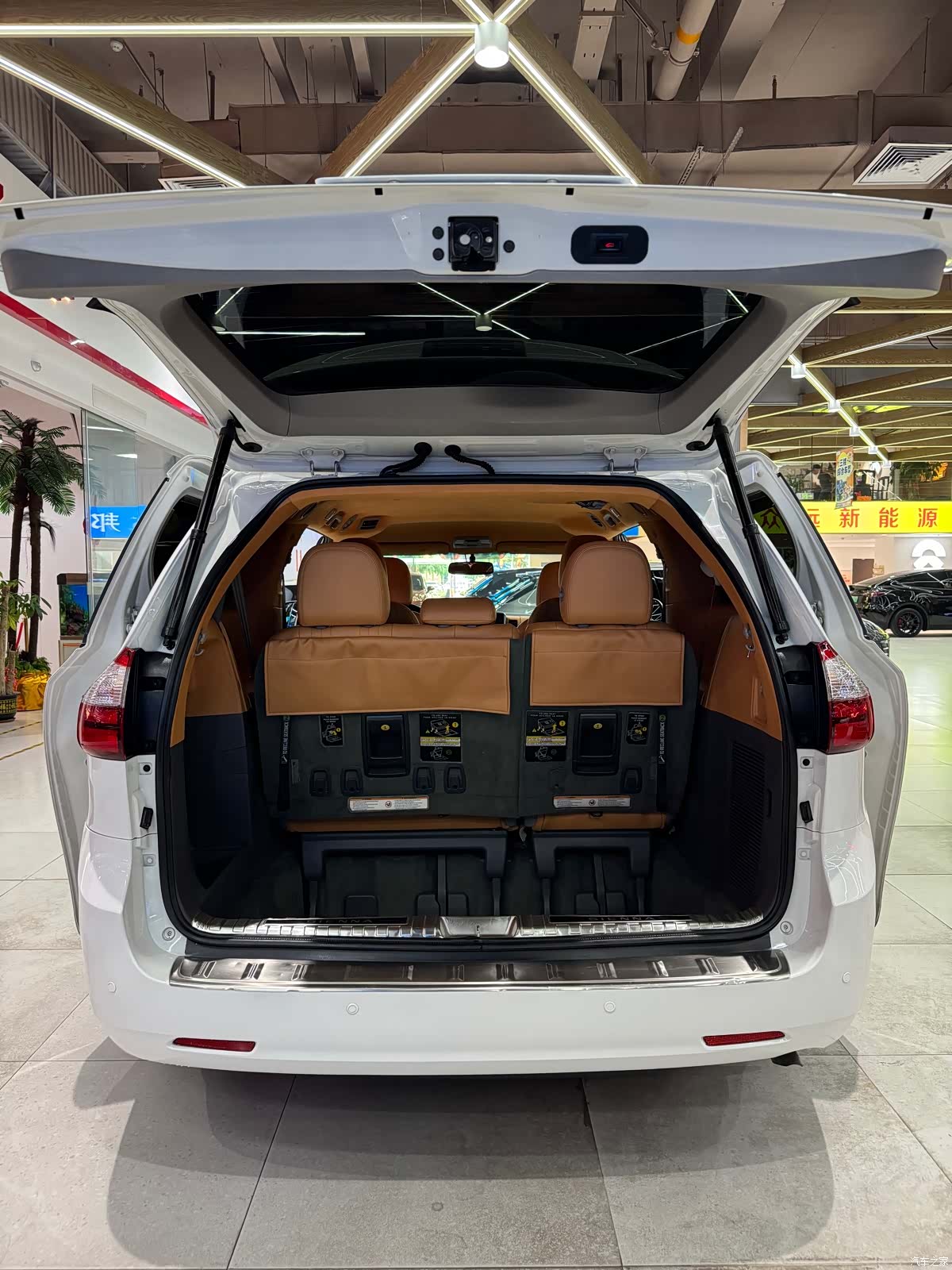 Toyota Sienna, 2016 10