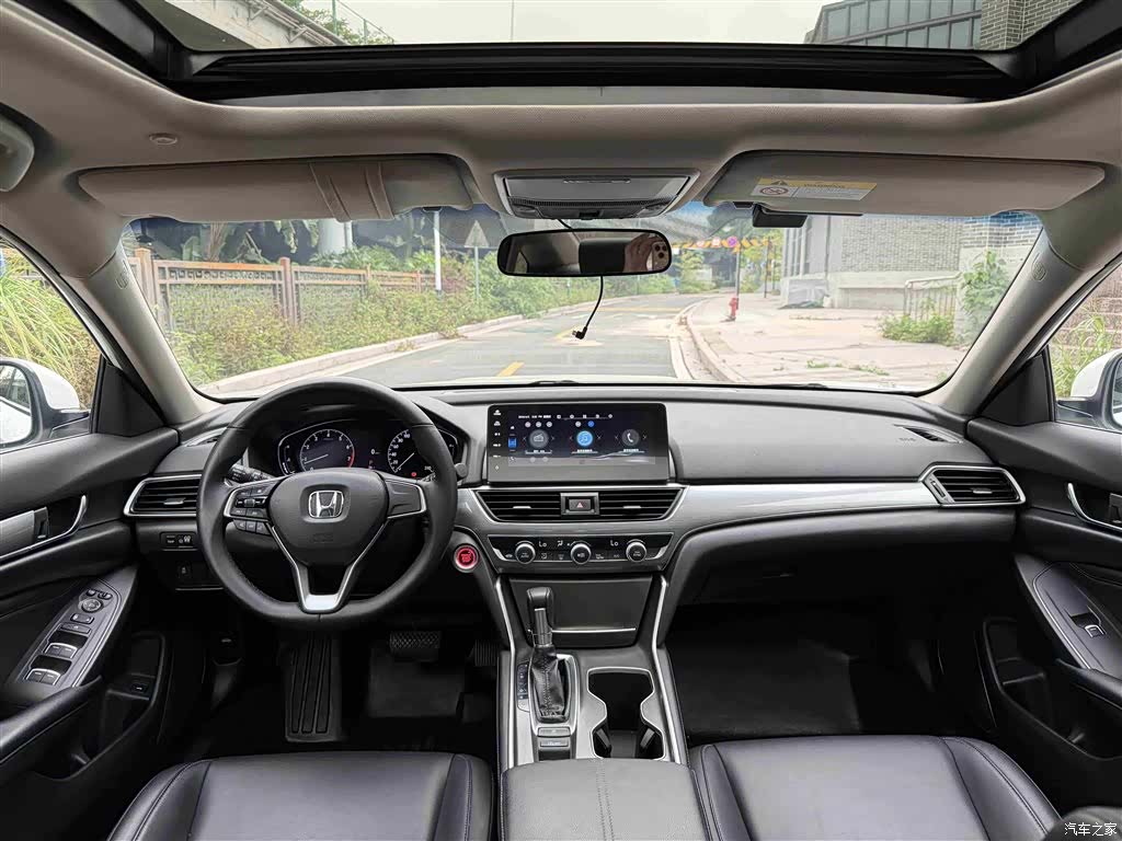 Honda Accord, 2022 12