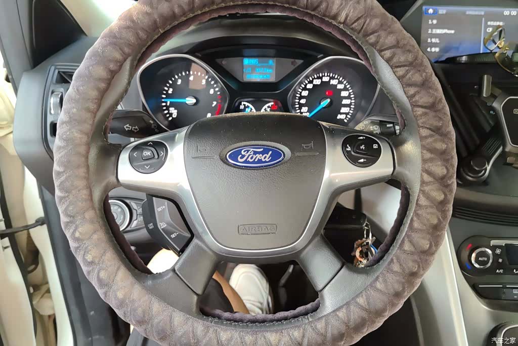 Ford Kuga, 2014 15