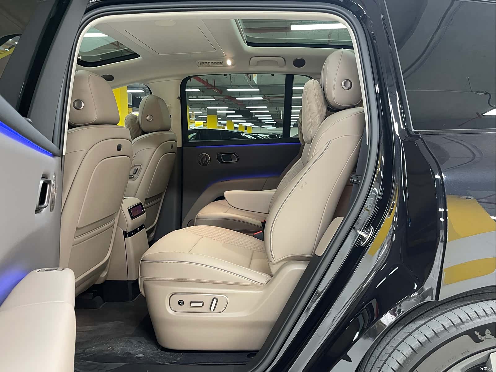 Li Auto i8, 2026 17