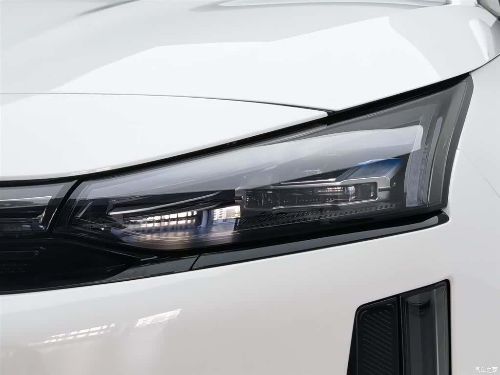 Geely Galaxy L6, 2025 7