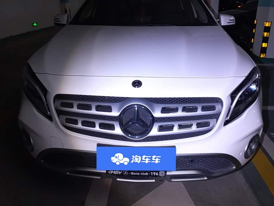 Mercedes-Benz GLA Mercedes-Benz GLA