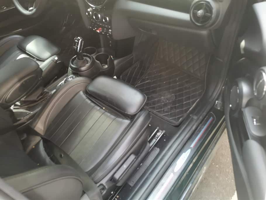 MINI JCW CLUBMAN