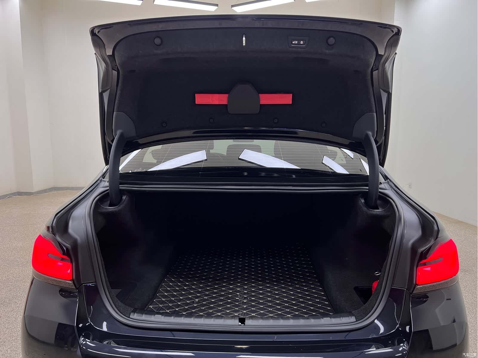 BMW 5 Series, 2022 29