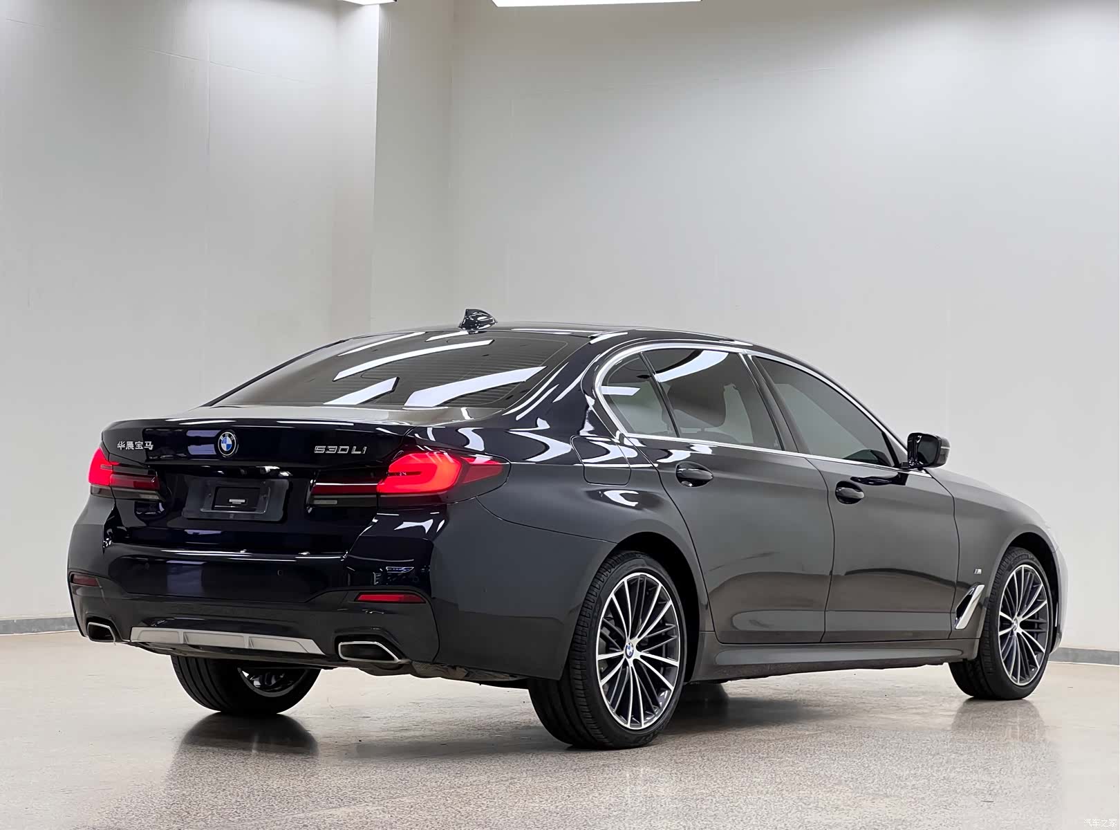 BMW 5 Series, 2022 7