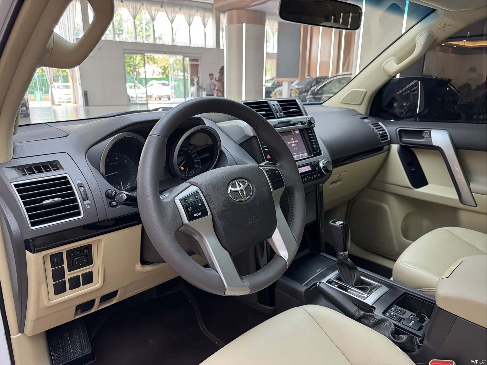 Toyota Prado, 2017 10