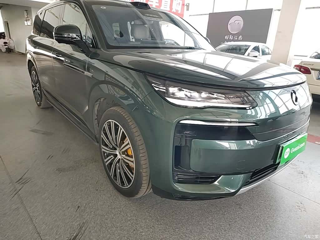 Denza N9, 2025 4