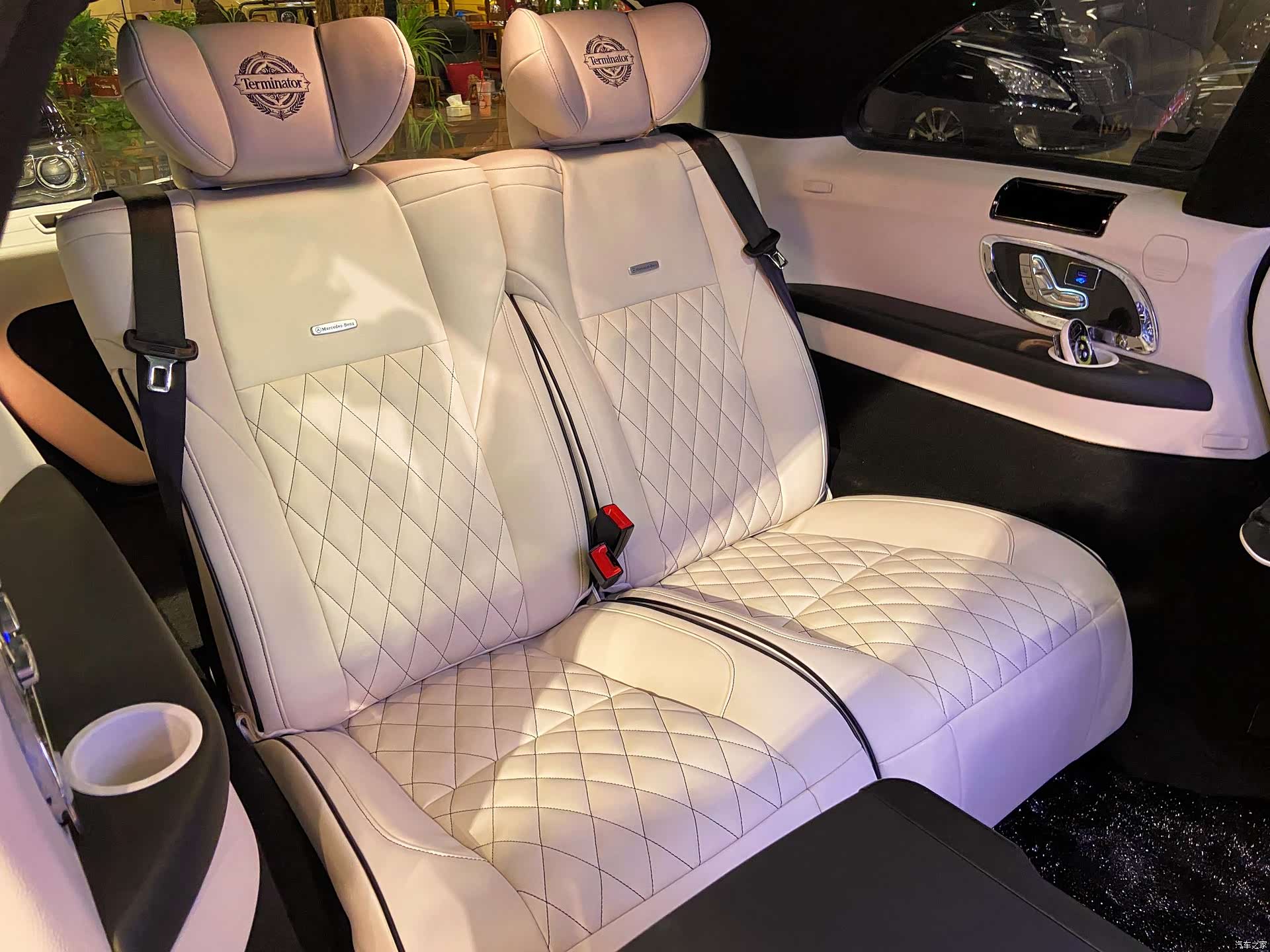 Mercedes-Benz R-Class, 2012 31