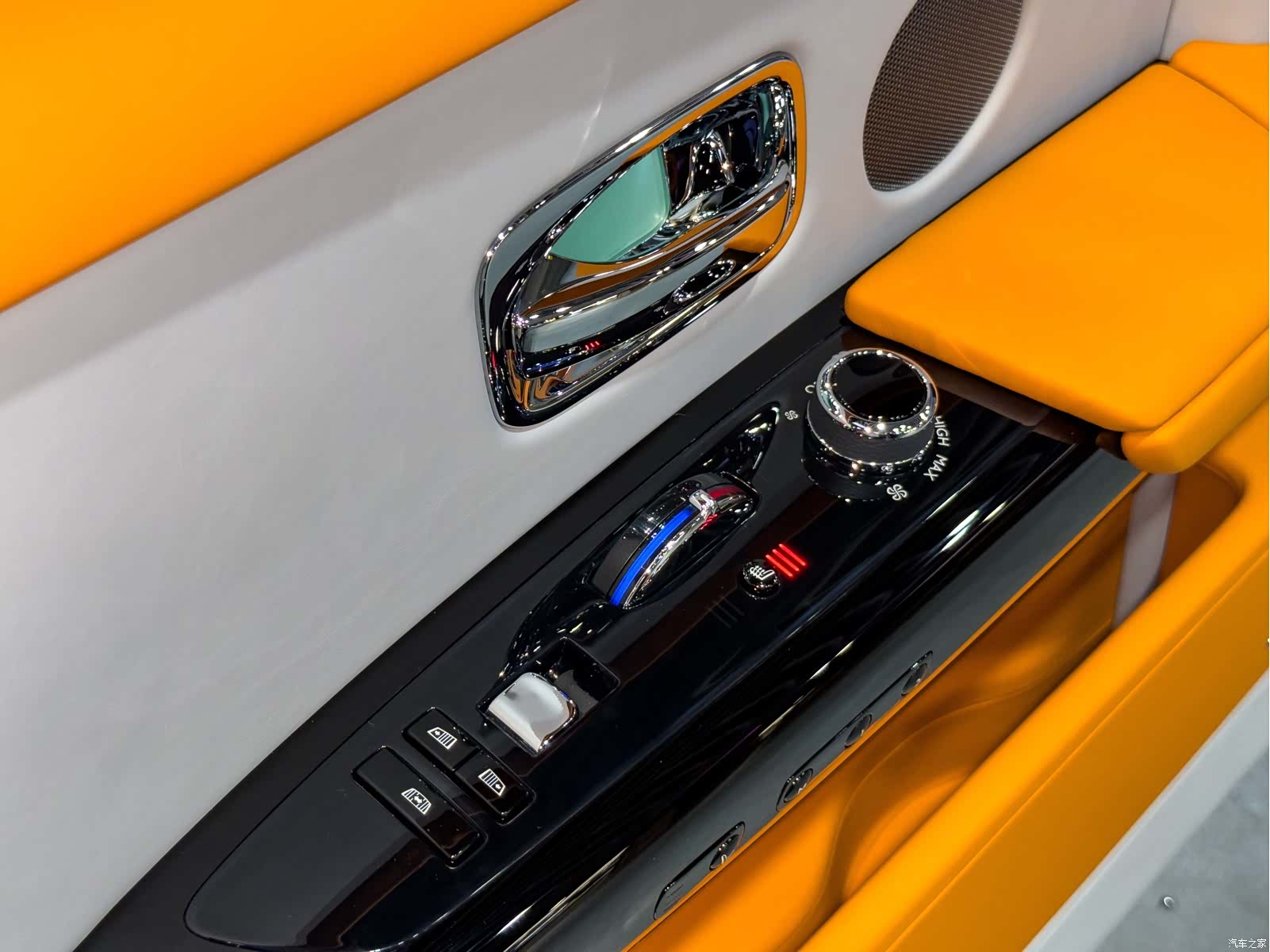 Rolls-Royce Phantom, 2023 22
