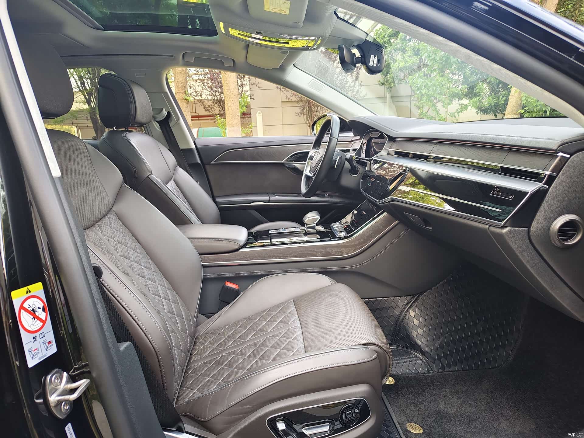 Audi A8L, 2024 12