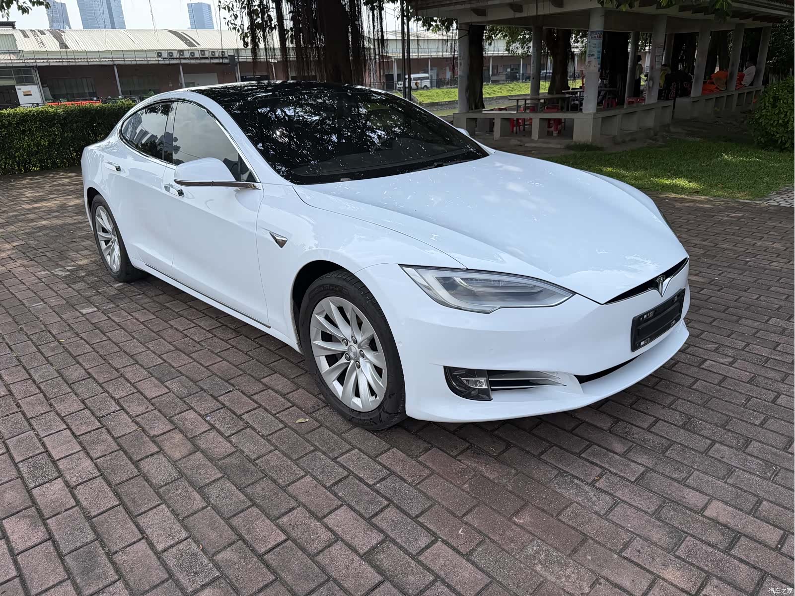 Tesla Model S, 2019 3