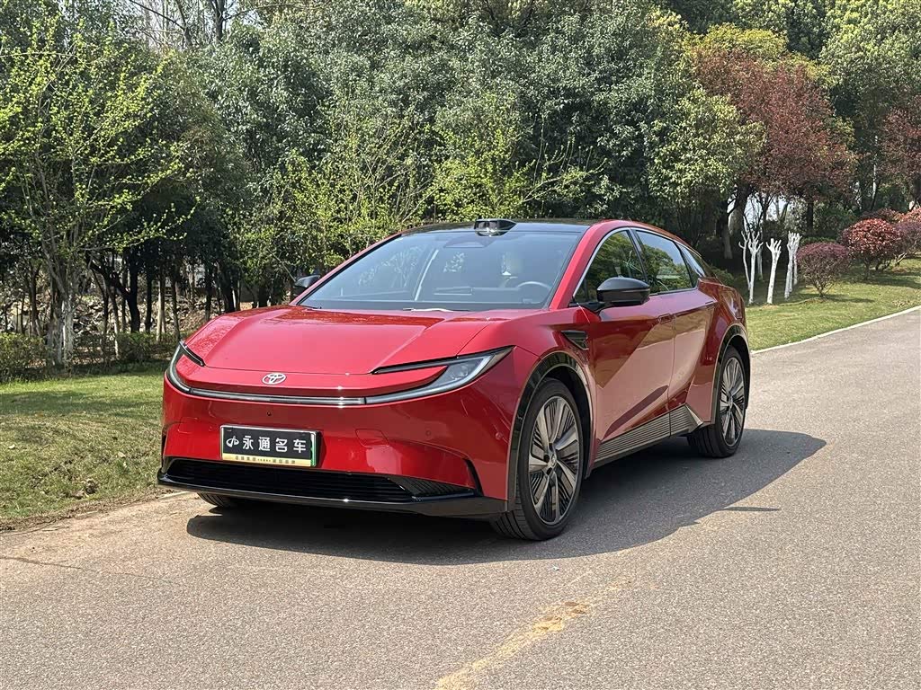 Toyota bZ5