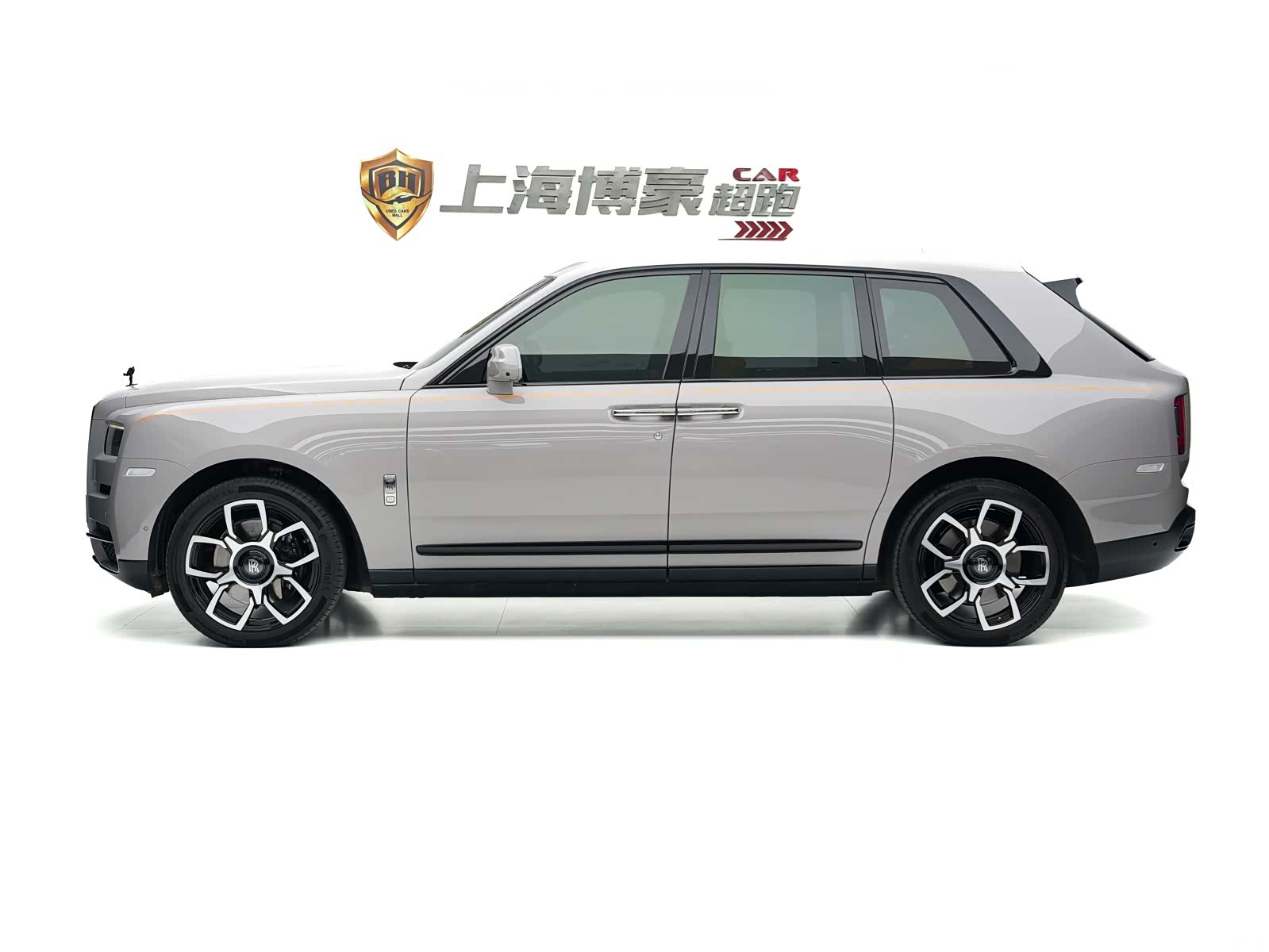 Rolls-Royce Cullinan, 2022 10