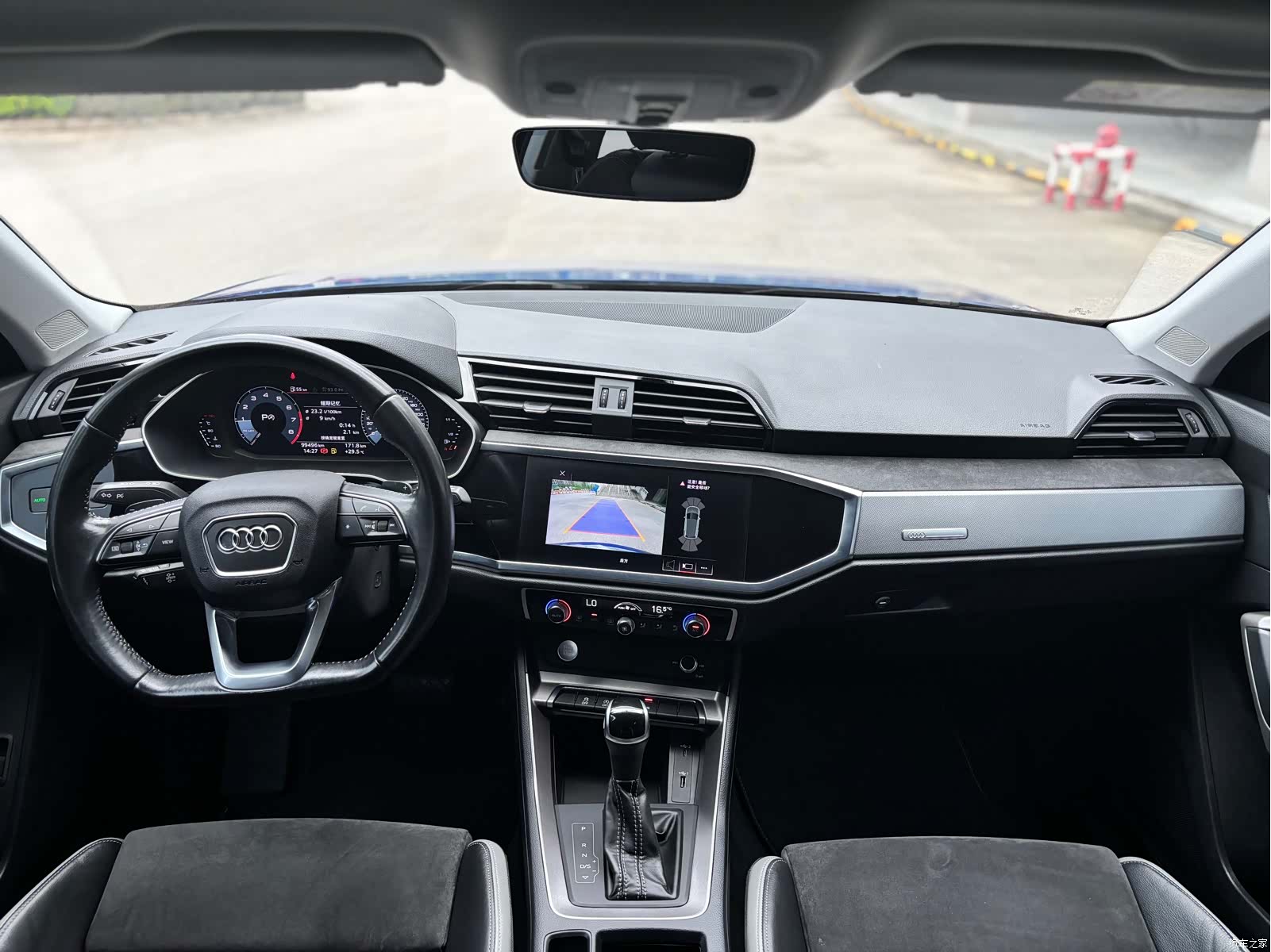 Audi Q3, 2020 8