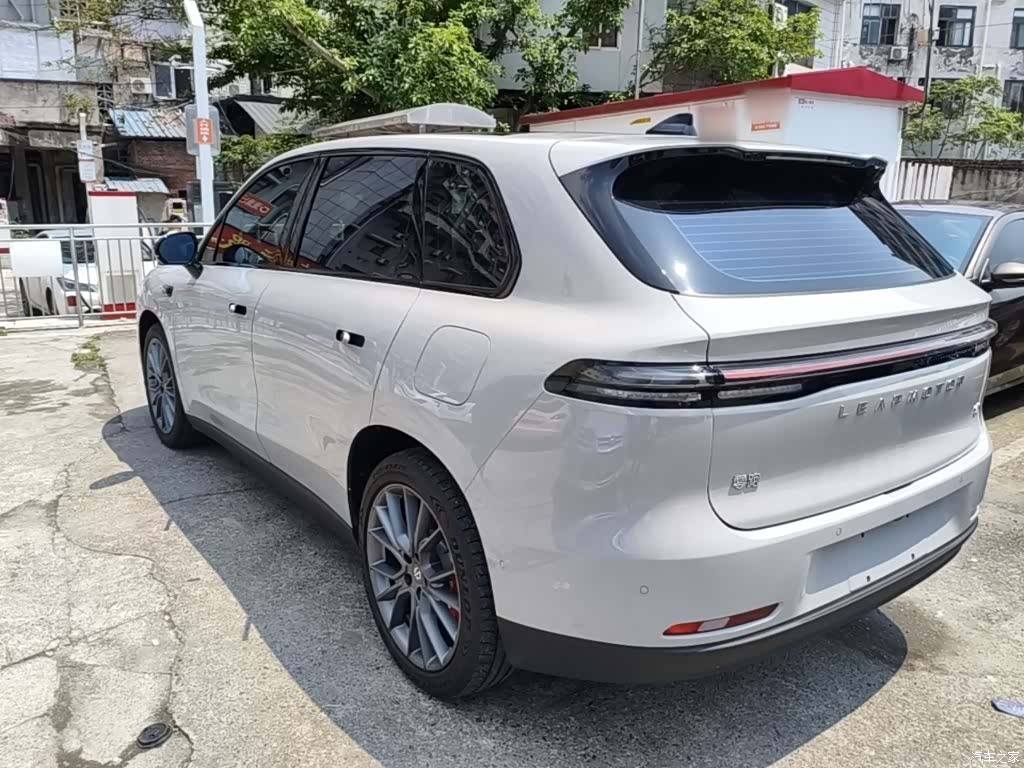 Leapmotor C10, 2024 23