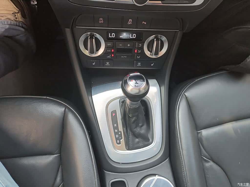 Audi Q3, 2015 14