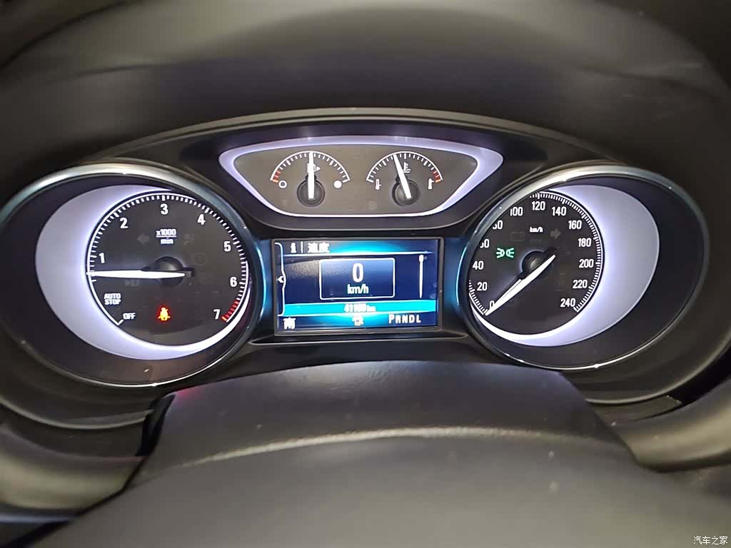 Buick Envision Plus, 2019 4