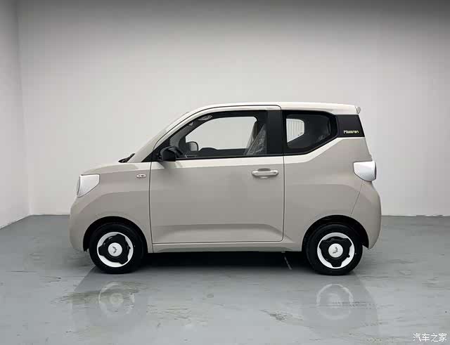 Wuling MINIEV, 2026 4