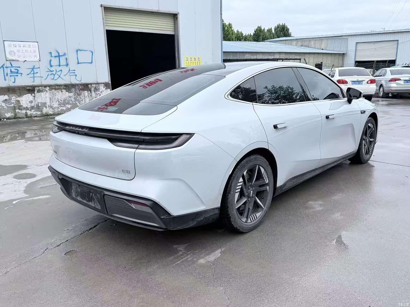 Geely E8, 2024 8