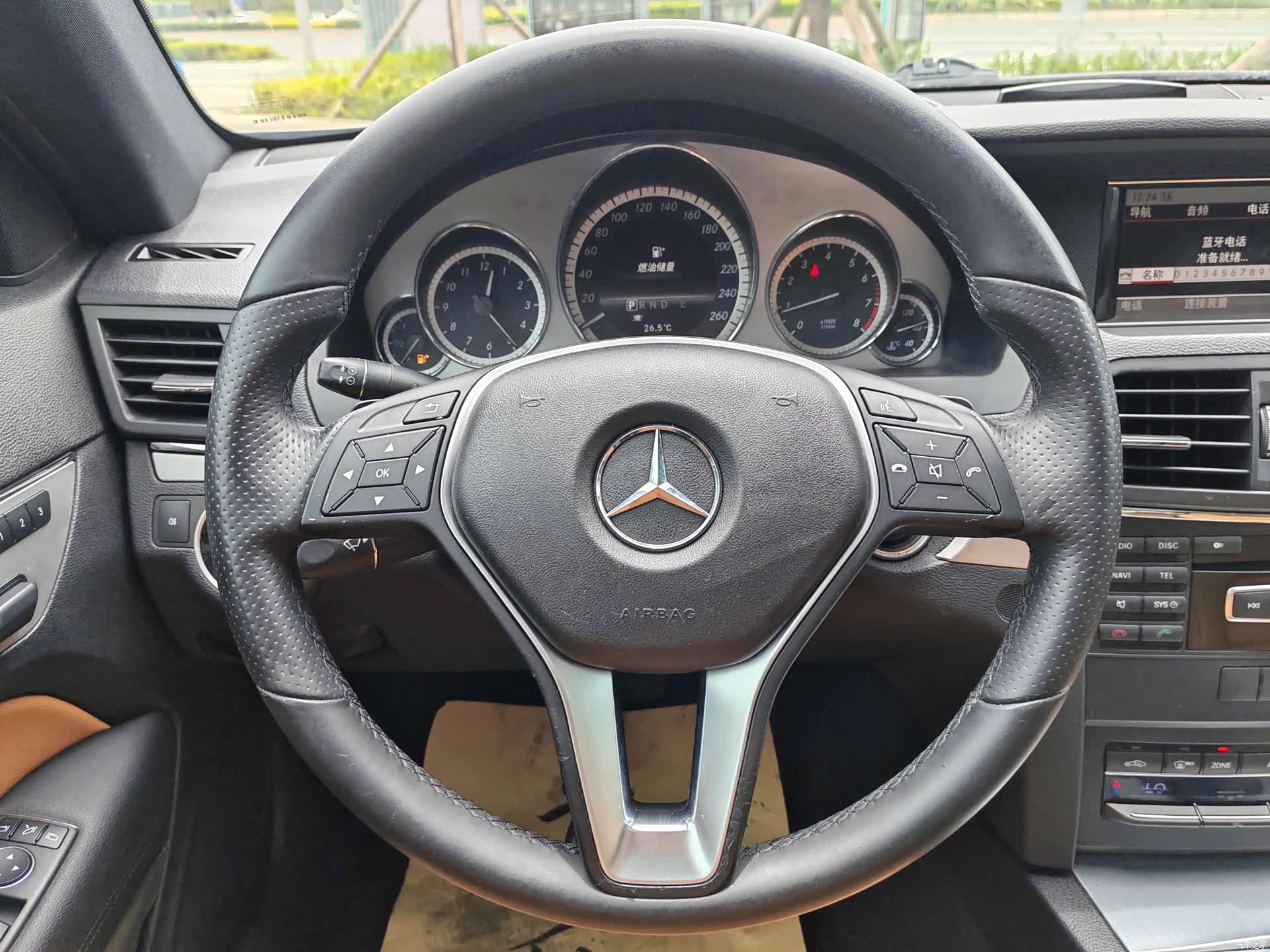 Mercedes-Benz E-Class, 2013 13