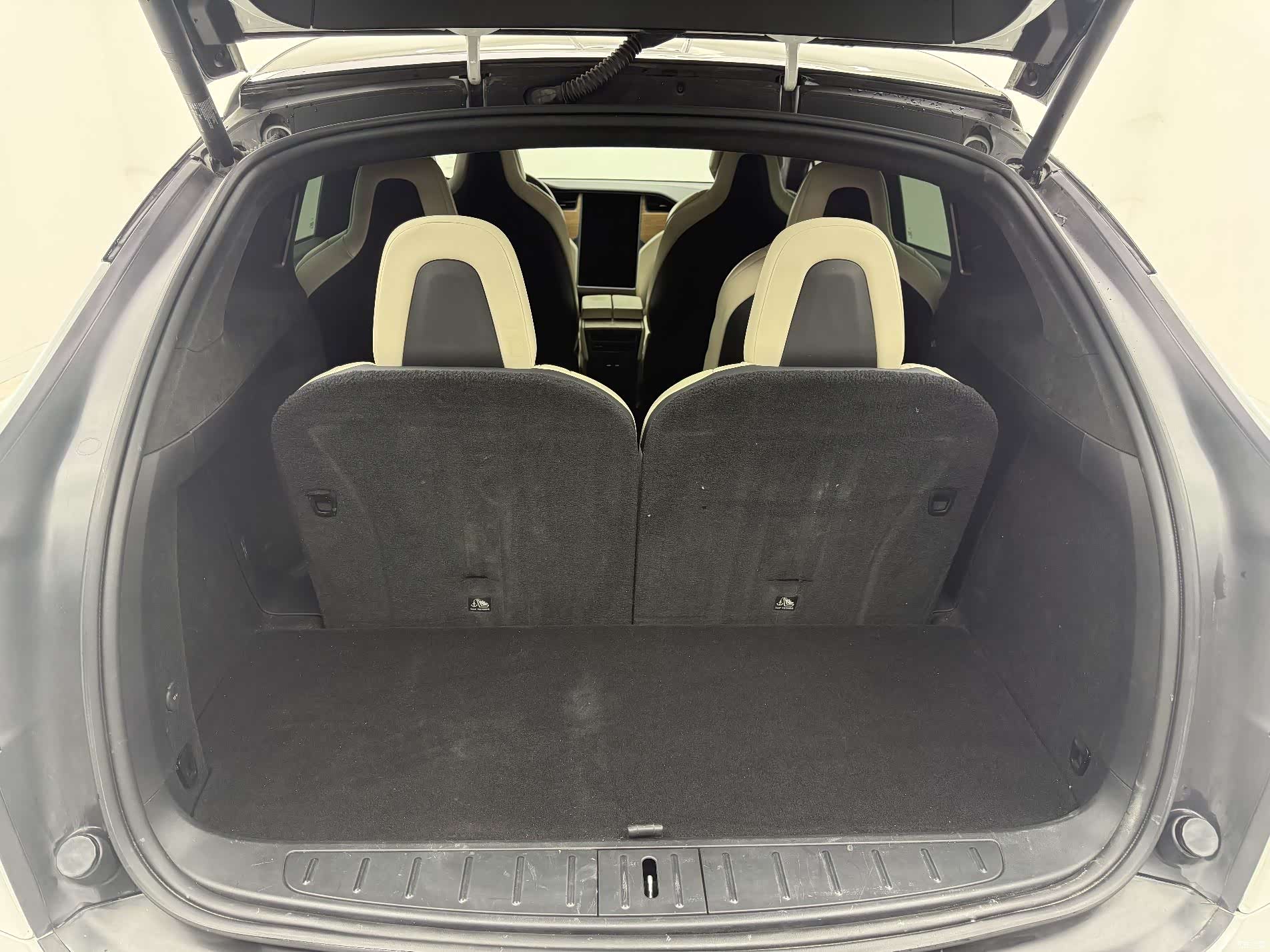 Tesla Model X, 2019 25