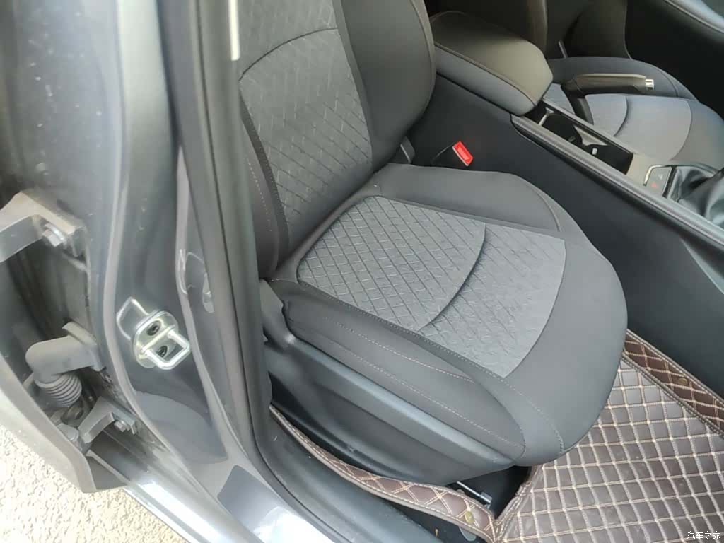 Roewe i5, 2025 25