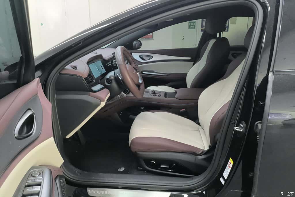 BYD Seal, 2025 9
