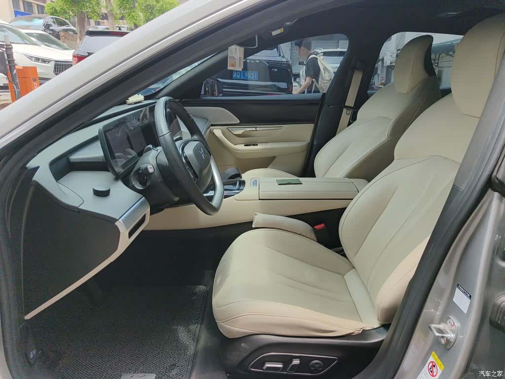 Xpeng P7, 2022 15