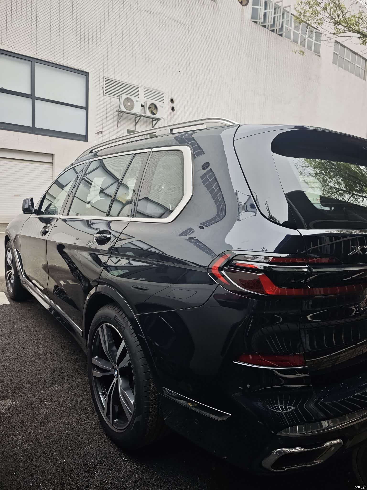 BMW X7, 2025 все фото