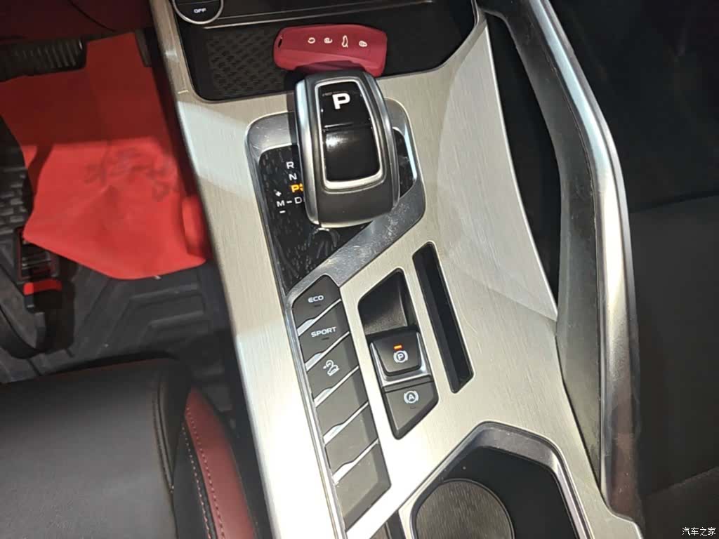 Geely Coolray, 2021 14
